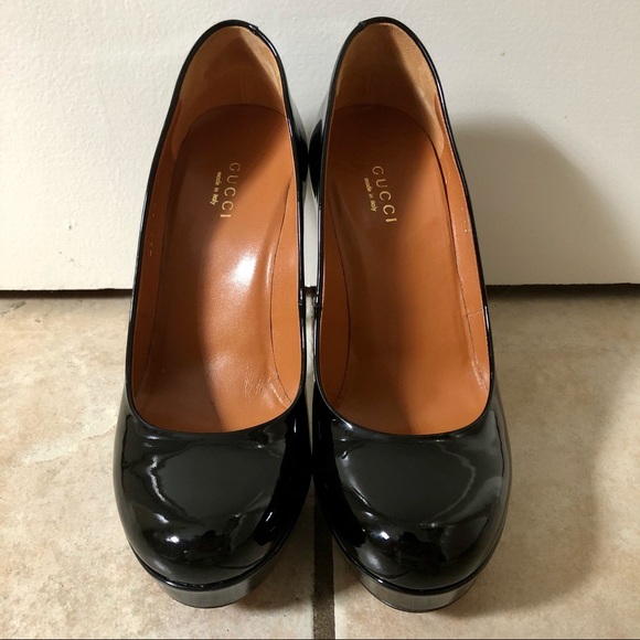 Gucci Patent Stilleto Platform Pump - Picture 2 of 11